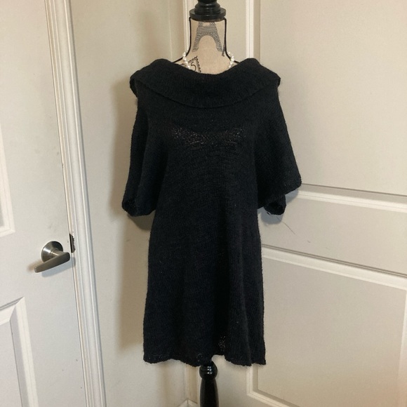New York & Company Black Cowl Neck Mini Sweater Dress Short Sleeves - Picture 1 of 4